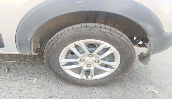 2019 Renault TRIBER RXL MT, Petrol, Manual, 59,894 km, tyre