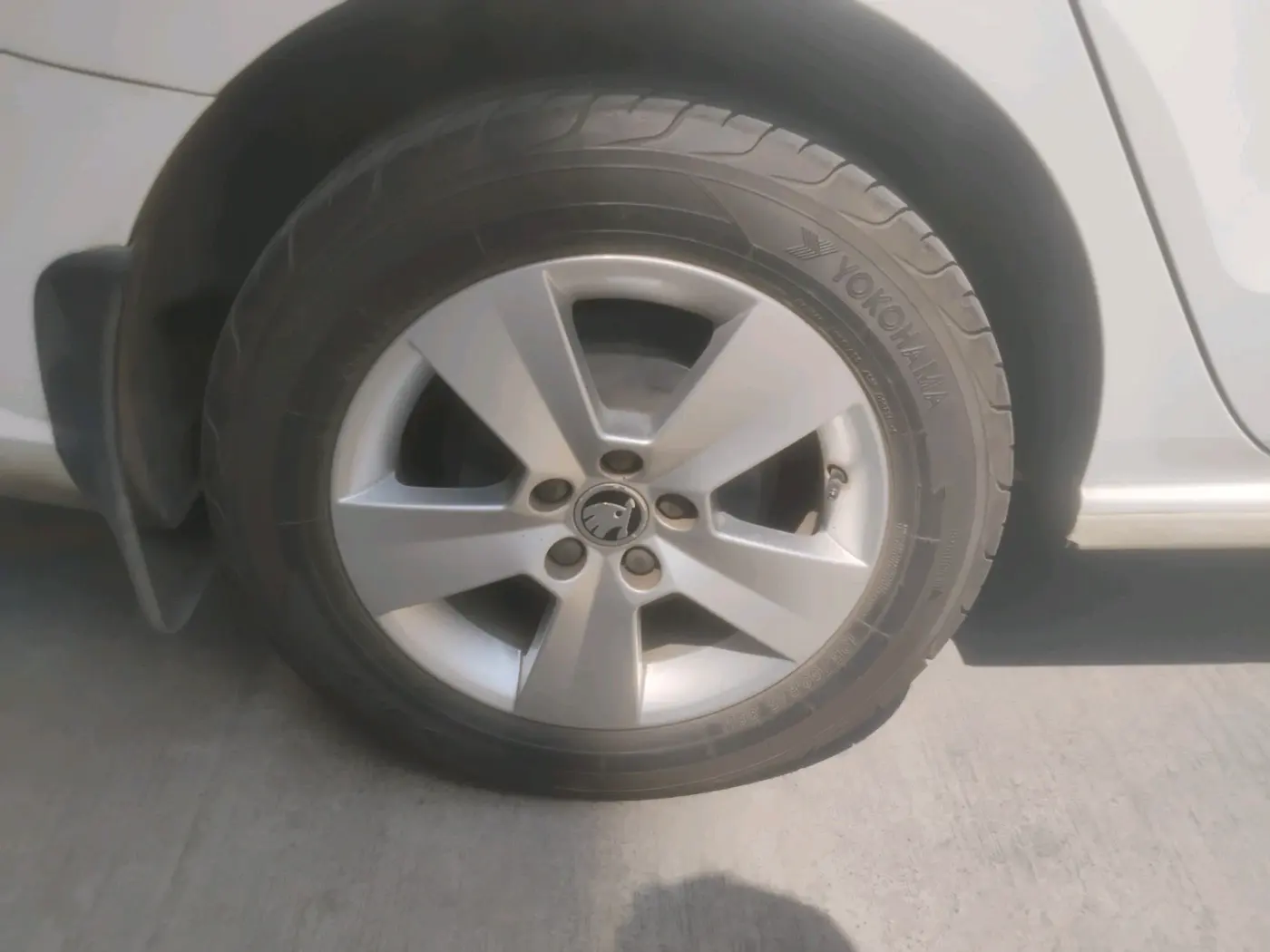 2021 Skoda Rapid AMBITION AT TSI, Petrol, Automatic, 43,456 km, tyre