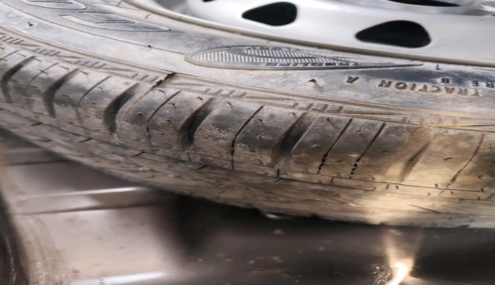 2017 Tata Tiago XT PETROL, Petrol, Manual, 26,587 km, tyre