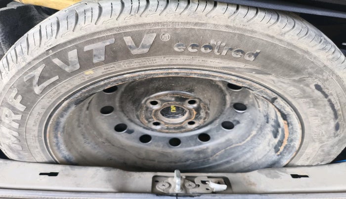 2014 Maruti Wagon R 1.0 LXI, Petrol, Manual, 1,22,337 km, tyre