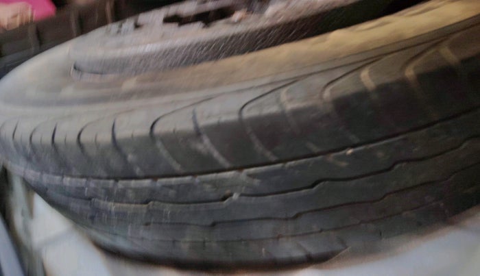 2016 Hyundai Creta SX 1.6 DIESEL, Diesel, Manual, 83,525 km, tyre