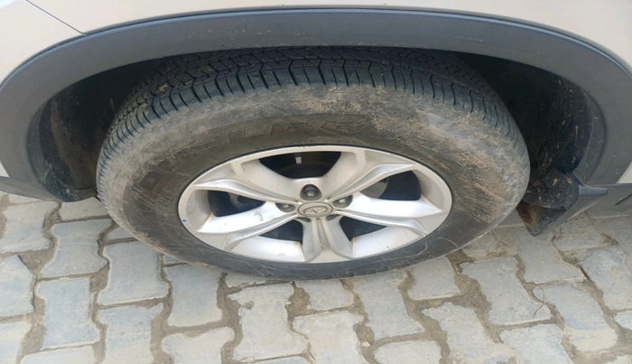 2019 Tata Harrier XZ 2.0L, Diesel, Manual, 1,55,378 km, tyre