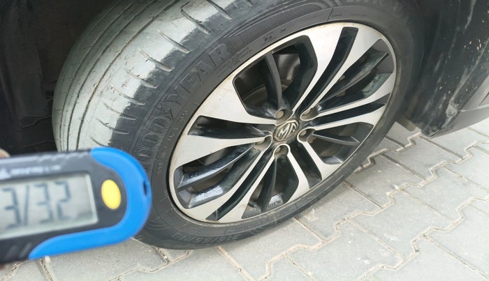 2021 MG HECTOR PLUS SHARP 1.5 PETROL TURBO DCT 6-STR, Petrol, Automatic, 64,694 km, tyre