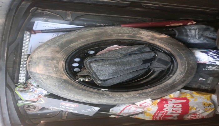 2020 Hyundai Creta EX 1.5 DIESEL, Diesel, Manual, 1,05,953 km, tyre