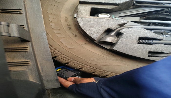 2015 Volkswagen Polo HIGHLINE1.2L, Petrol, Manual, 41,973 km, tyre