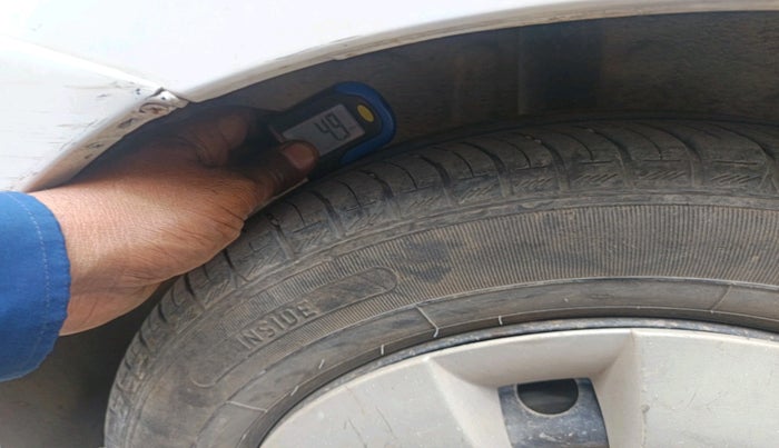 2011 Toyota Etios Liva G, Petrol, Manual, 53,534 km, tyre