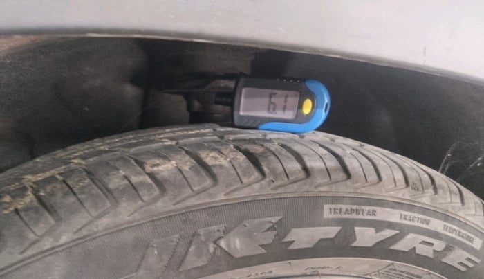 2016 Renault Kwid RXT 0.8, Petrol, Manual, 44,234 km, tyre