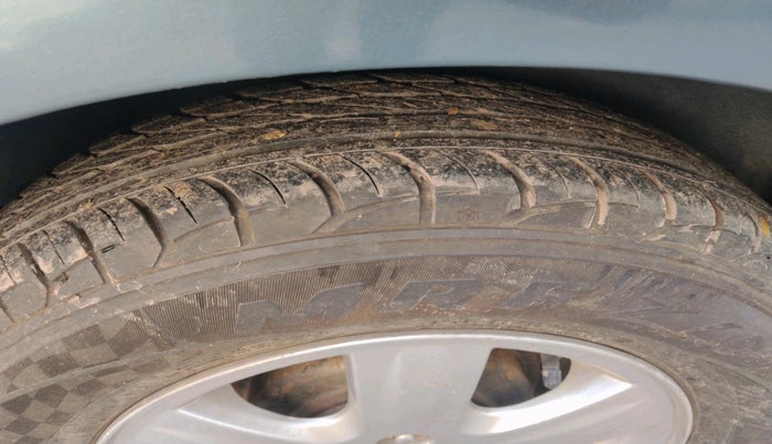 2008 Maruti Swift Dzire ZXI 1.3, Petrol, Manual, 92,635 km, tyre