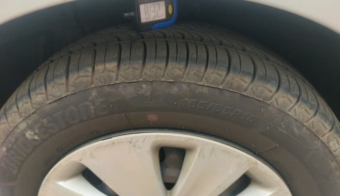2017 Maruti Ertiga VDI SHVS, Diesel, Manual, 2,07,880 km, tyre