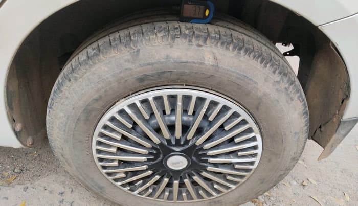 2012 Maruti Swift VDI, Diesel, Manual, 88,257 km, tyre