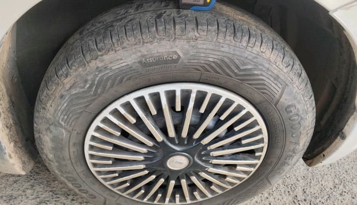2012 Maruti Swift VDI, Diesel, Manual, 88,257 km, tyre