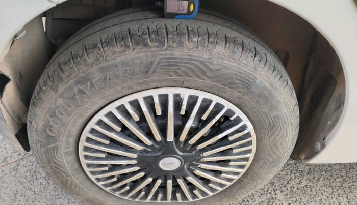 2012 Maruti Swift VDI, Diesel, Manual, 88,257 km, tyre