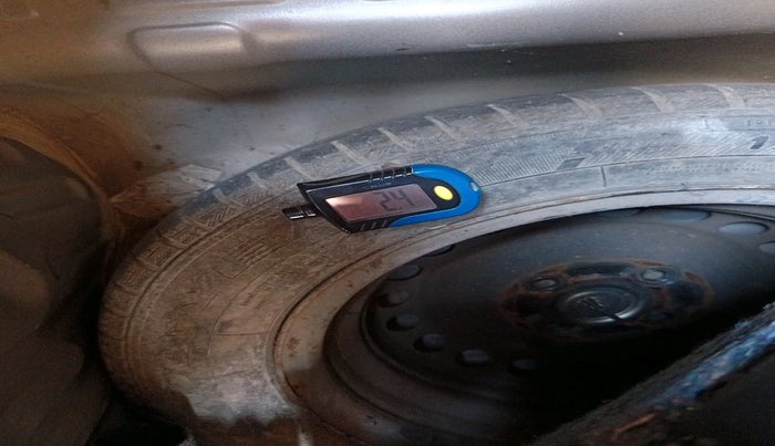 2012 Honda Brio S MT, Petrol, Manual, 12,310 km, tyre