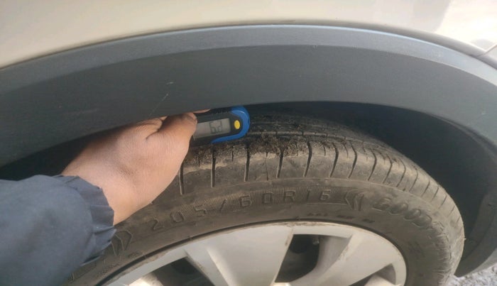 2022 Skoda KUSHAQ ACTIVE 1.0L TSI MT, Petrol, Manual, 66,675 km, tyre