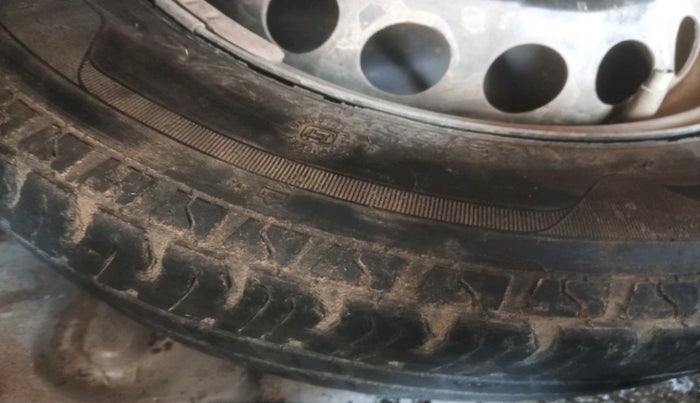 2017 Maruti Alto 800 LXI, Petrol, Manual, 45,736 km, tyre