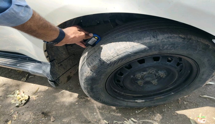 2013 Mahindra Quanto C4, Diesel, Manual, 1,18,478 km, tyre