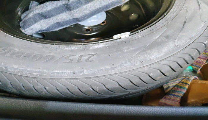 2024 MG ASTOR Sprint 1.5 MT (Ivory), Petrol, Manual, 9,867 km, tyre