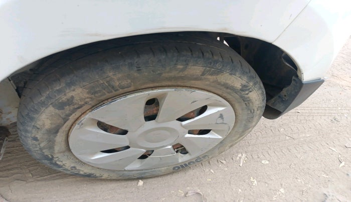 2015 Maruti Celerio VXI, Petrol, Manual, 1,11,752 km, tyre