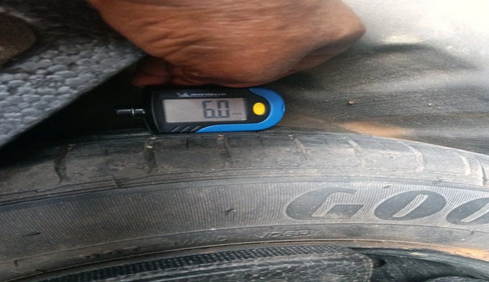 2016 Maruti Ciaz ZXI+, Petrol, Manual, 1,56,171 km, tyre