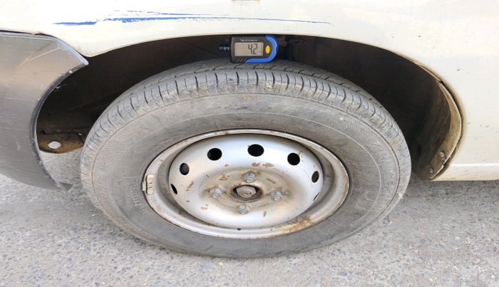 2012 Maruti Alto LXI, CNG, Manual, 85,663 km, tyre