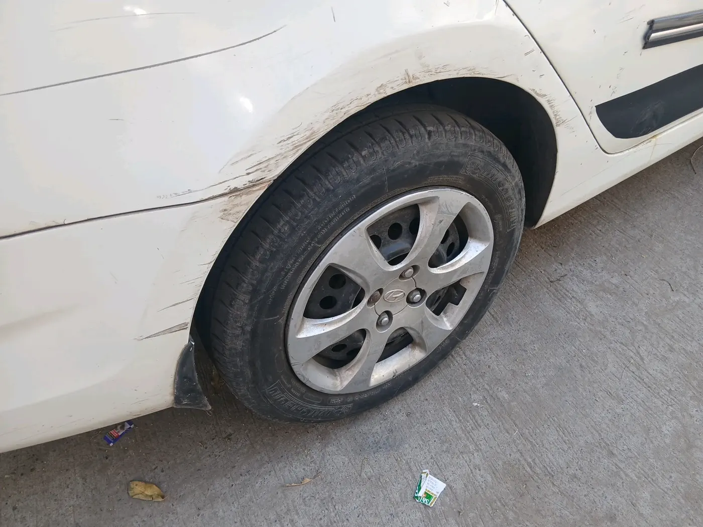 2013 Hyundai Verna FLUIDIC 1.6 VTVT EX, CNG, Manual, 1,10,199 km, tyre