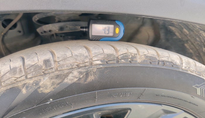 2024 Hyundai Creta S (O) 1.5 PETROL, Petrol, Manual, 28,256 km, tyre