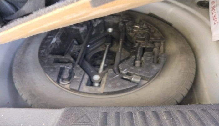 2021 Volkswagen Polo HIGHLINE PLUS 1.0L TSI, Petrol, Manual, 1,03,076 km, tyre