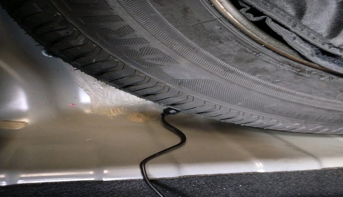 2025 Tata ALTROZ Accomplished S Petrol 5 MT, Petrol, Manual, 4,208 km, tyre