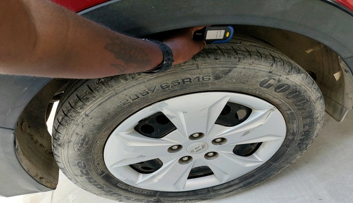 2015 Hyundai Creta S 1.6 PETROL, Petrol, Manual, 68,884 km, tyre