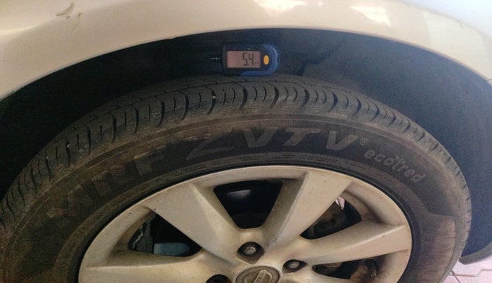 2011 Nissan Sunny XV PETROL, Petrol, Manual, 1,25,889 km, tyre