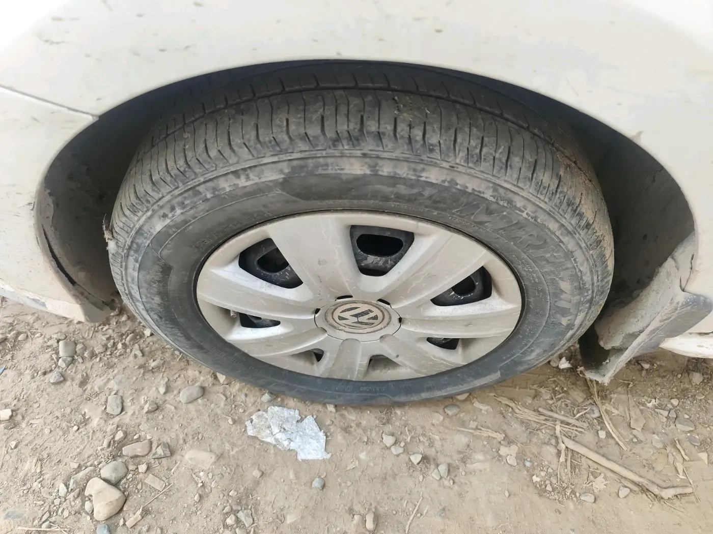 2019 Volkswagen Ameo TRENDLINE 1.0L, Petrol, Manual, 48,391 km, tyre