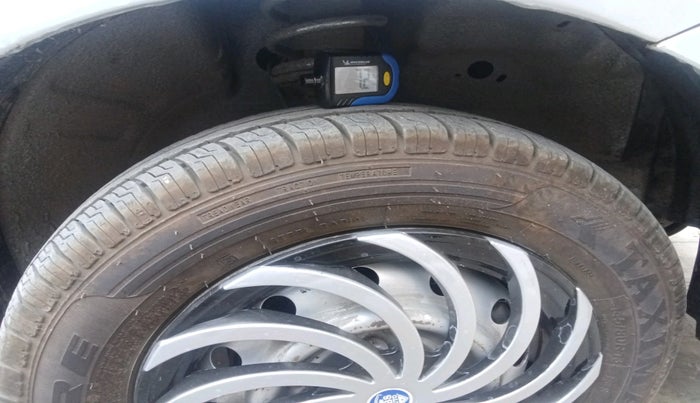 2018 Maruti Wagon R 1.0 LXI CNG, CNG, Manual, 65,350 km, tyre