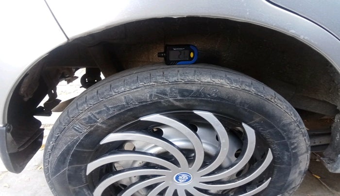 2018 Maruti Wagon R 1.0 LXI CNG, CNG, Manual, 65,350 km, tyre