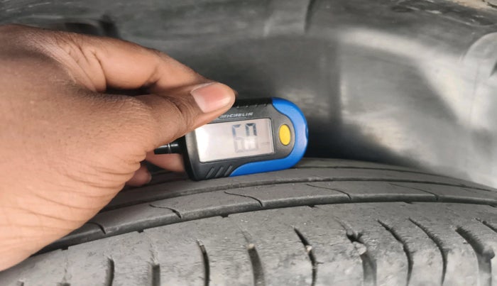 2023 Maruti BREZZA ZXI SMART HYBRID DUAL TONE, Petrol, Manual, 34,510 km, tyre