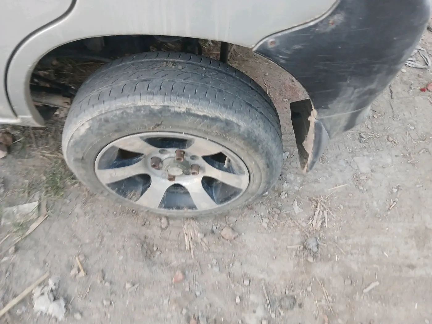 2011 Maruti Alto LXI, Petrol, Manual, 70,199 km, tyre