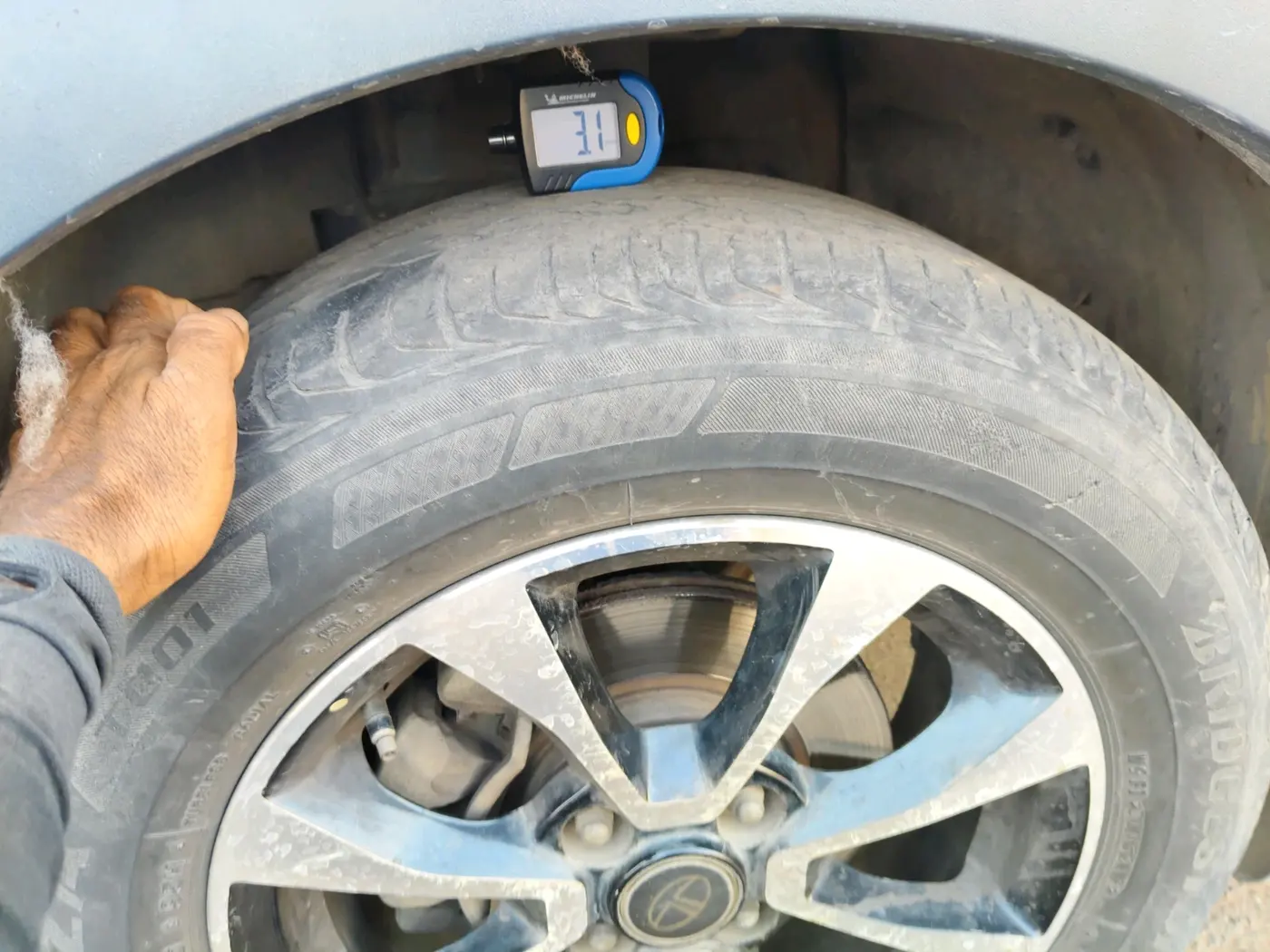 2020 Tata NEXON XZA PLUS (O) PETROL DUAL TONE, Petrol, Automatic, 81,427 km, tyre