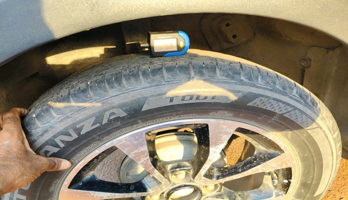 2020 Tata NEXON XZA PLUS (O) PETROL DUAL TONE, Petrol, Automatic, 81,427 km, tyre