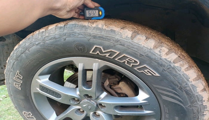 2024 Mahindra Thar LX HARD TOP 4WD MT, Diesel, Manual, 29,768 km, tyre