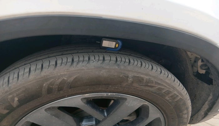 2021 Tata Safari XZA PLUS GOLD, Diesel, Automatic, 71,234 km, tyre