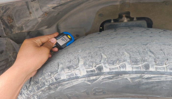 2021 Mahindra Thar LX PETROL HT 4WD AT, Petrol, Automatic, 40,311 km, tyre