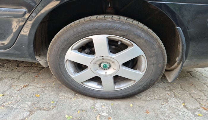 2007 Skoda Laura L&K 1.9 PD MT, Diesel, Manual, 1,09,548 km, tyre