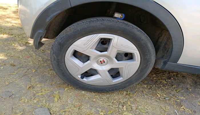 2019 Tata NEXON XM PETROL, Petrol, Manual, 88,978 km, tyre