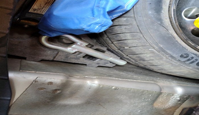 2018 Tata TIGOR XZ PLUS PETROL, CNG, Manual, 56,614 km, tyre