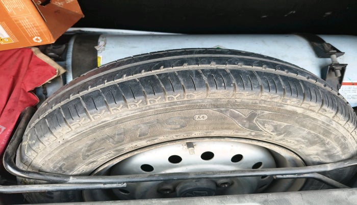 2019 Maruti New Wagon-R LXI CNG 1.0, CNG, Manual, 1,03,741 km, tyre