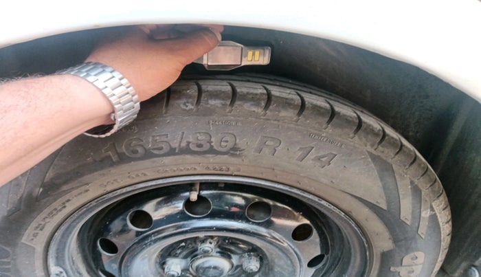 2011 Maruti Swift Dzire VDI, Diesel, Manual, 1,29,936 km, tyre