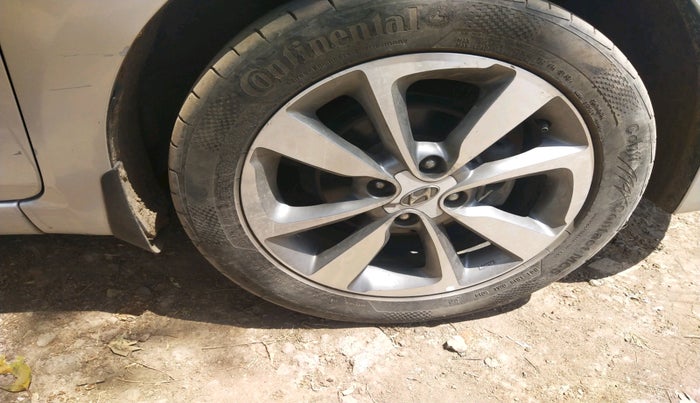 2016 Hyundai Elite i20 ASTA 1.2 (O), Petrol, Manual, 90,673 km, tyre