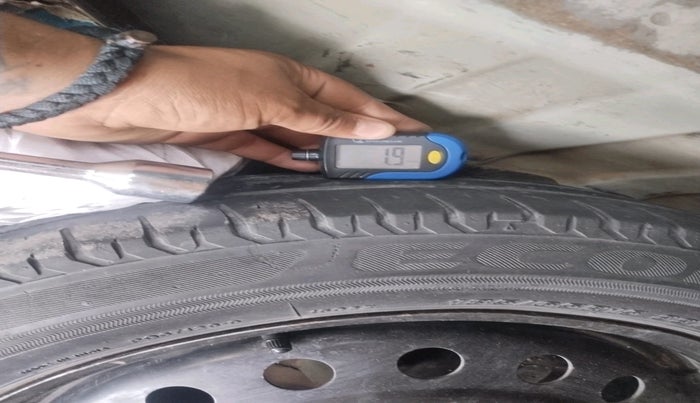 2014 Toyota Etios GD, Diesel, Manual, 9,284 km, tyre