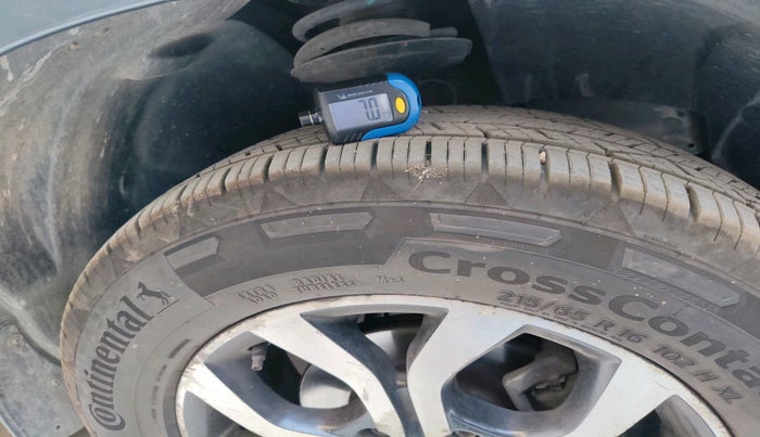 2014 Nissan Terrano XL D PLUS, Diesel, Manual, 1,84,000 km, tyre