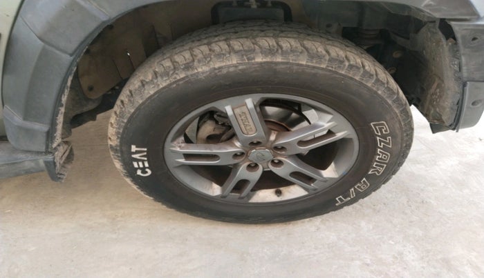 2021 Mahindra Thar LX PETROL HT 4WD AT, Petrol, Automatic, 46,656 km, tyre