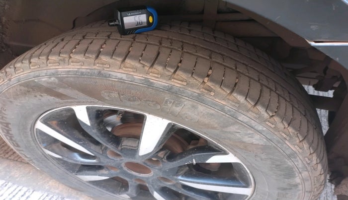 2018 Mahindra XUV500 W11, Diesel, Manual, 98,652 km, tyre